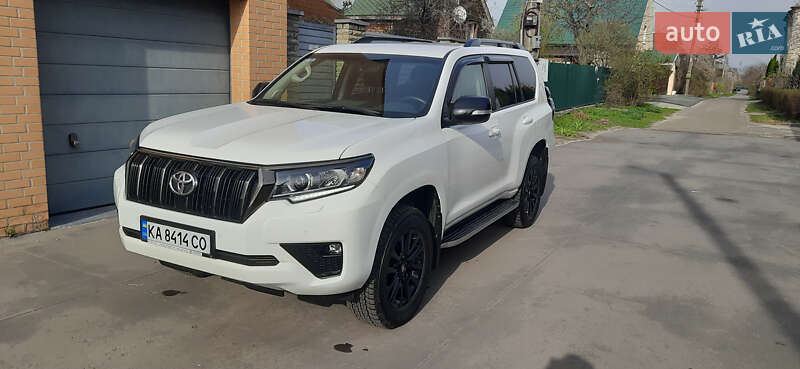 Внедорожник / Кроссовер Toyota Land Cruiser Prado 2021 в Киеве