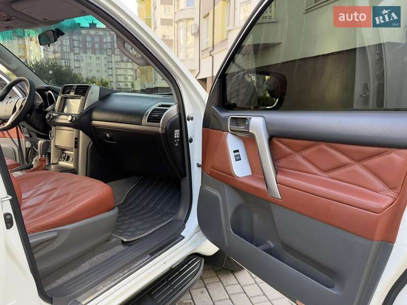 Внедорожник / Кроссовер Toyota Land Cruiser Prado 2011 в Ивано-Франковске фото 13 Внедорожник / Кроссовер Toyota Land Cruiser Prado 2011 в Ивано-Франковске