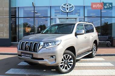 Позашляховик / Кросовер Toyota Land Cruiser Prado 2022 в Києві