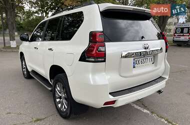 Внедорожник / Кроссовер Toyota Land Cruiser Prado 2020 в 
