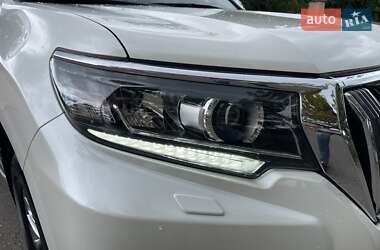 Внедорожник / Кроссовер Toyota Land Cruiser Prado 2020 в 
