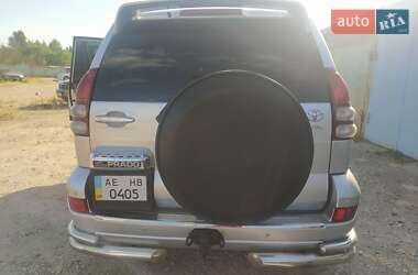 Внедорожник / Кроссовер Toyota Land Cruiser Prado 2005 в 