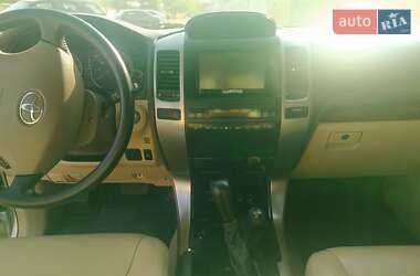 Внедорожник / Кроссовер Toyota Land Cruiser Prado 2005 в 