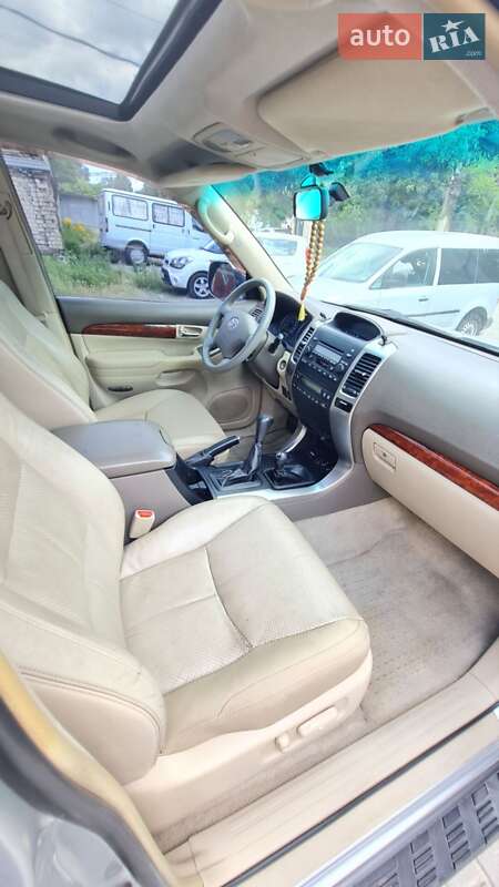 Внедорожник / Кроссовер Toyota Land Cruiser Prado 2004 в Запорожье