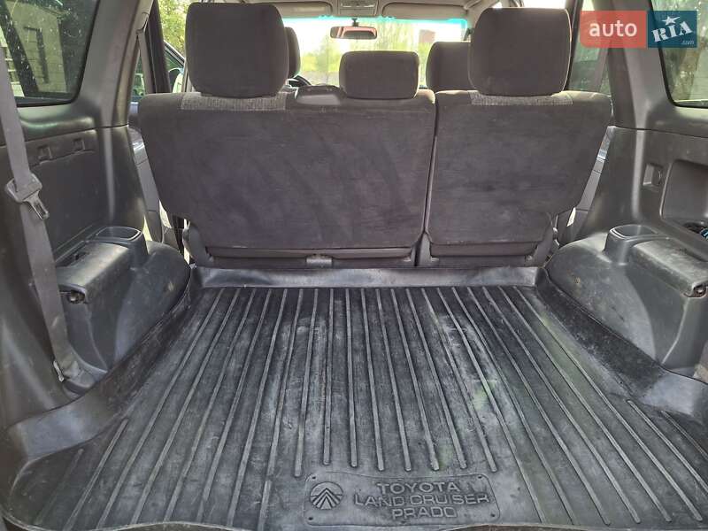 Внедорожник / Кроссовер Toyota Land Cruiser Prado 2005 в Краснокутске