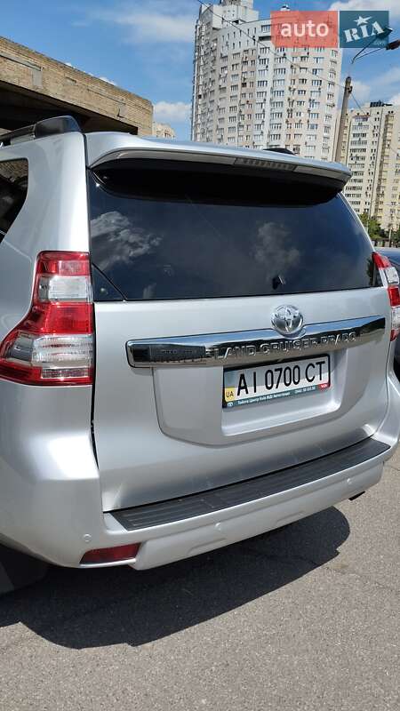 Внедорожник / Кроссовер Toyota Land Cruiser Prado 2017 в Киеве