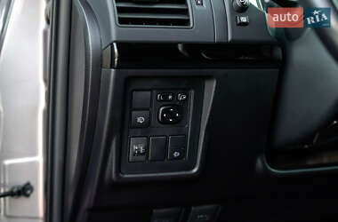 Внедорожник / Кроссовер Toyota Land Cruiser Prado 2022 в 