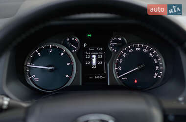 Внедорожник / Кроссовер Toyota Land Cruiser Prado 2022 в 