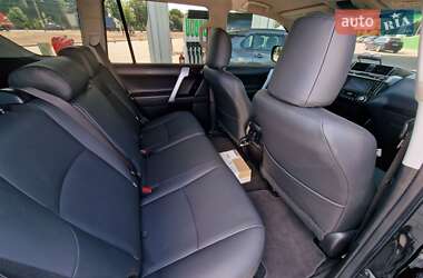 Внедорожник / Кроссовер Toyota Land Cruiser Prado 2017 в 