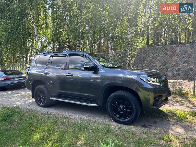 Позашляховик / Кросовер Toyota Land Cruiser Prado 2022 в Києві