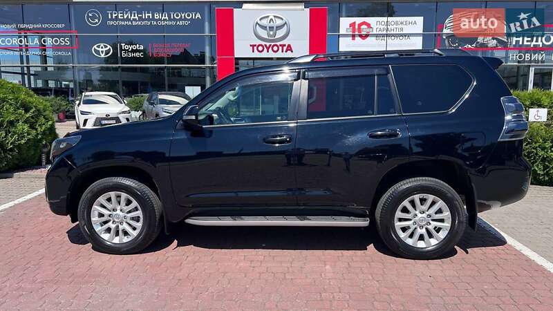 Внедорожник / Кроссовер Toyota Land Cruiser Prado 2016 в Хмельницком