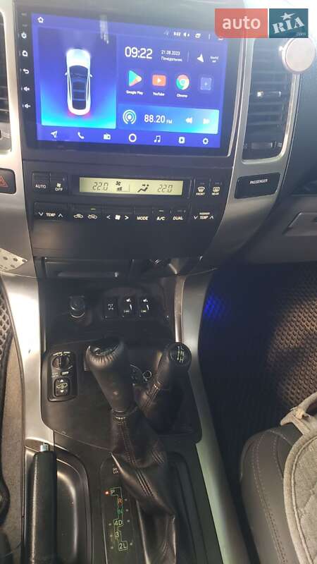 Позашляховик / Кросовер Toyota Land Cruiser Prado 2006 в Виноградові