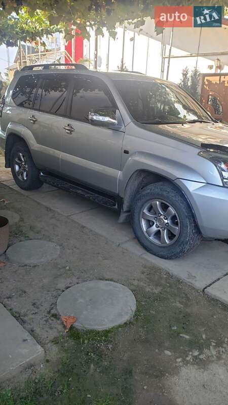 Позашляховик / Кросовер Toyota Land Cruiser Prado 2006 в  фото Позашляховик / Кросовер Toyota Land Cruiser Prado 2006 в