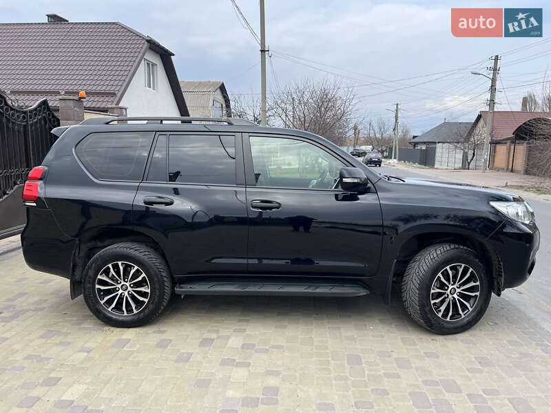 Внедорожник / Кроссовер Toyota Land Cruiser Prado 2019 в Днепре фото 4 Внедорожник / Кроссовер Toyota Land Cruiser Prado 2019 в Днепре