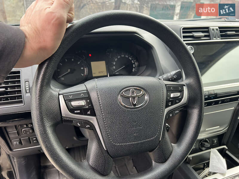 Внедорожник / Кроссовер Toyota Land Cruiser Prado 2019 в Днепре фото 9 Внедорожник / Кроссовер Toyota Land Cruiser Prado 2019 в Днепре