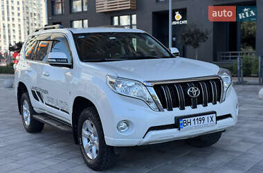 Позашляховик / Кросовер Toyota Land Cruiser Prado 2015 в Києві
