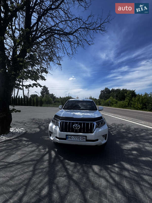 Внедорожник / Кроссовер Toyota Land Cruiser Prado 2022 в Тернополе