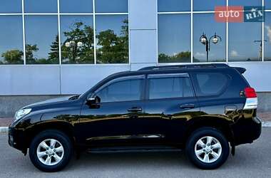 Позашляховик / Кросовер Toyota Land Cruiser Prado 2013 в 