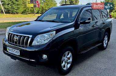 Позашляховик / Кросовер Toyota Land Cruiser Prado 2013 в 