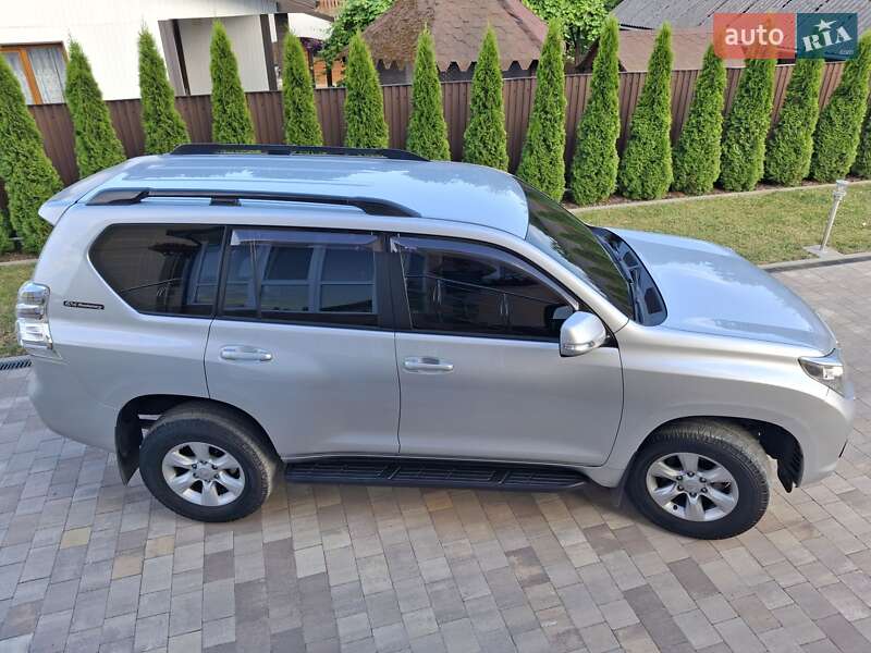 Внедорожник / Кроссовер Toyota Land Cruiser Prado 2013 в Ивано-Франковске