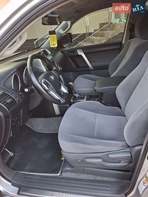 Внедорожник / Кроссовер Toyota Land Cruiser Prado 2013 в Ивано-Франковске