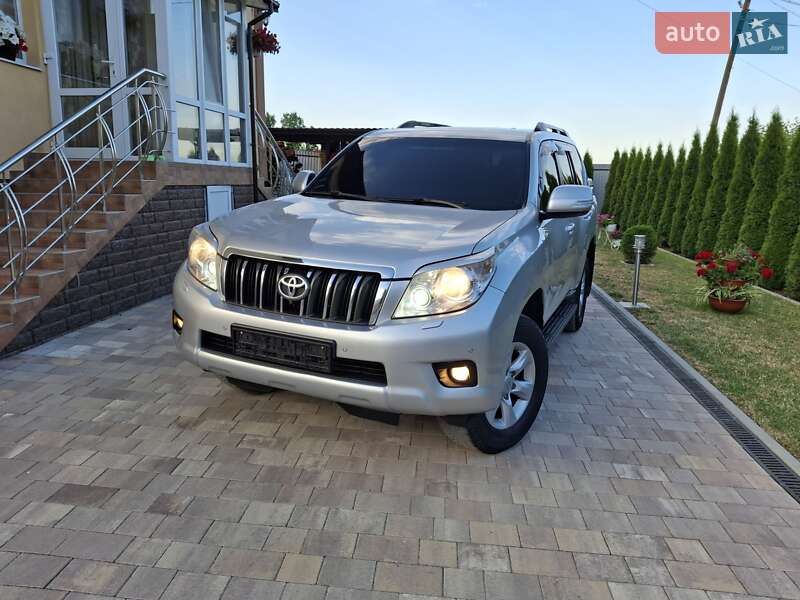Внедорожник / Кроссовер Toyota Land Cruiser Prado 2013 в Ивано-Франковске