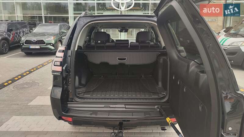 Позашляховик / Кросовер Toyota Land Cruiser Prado 2023 в Києві