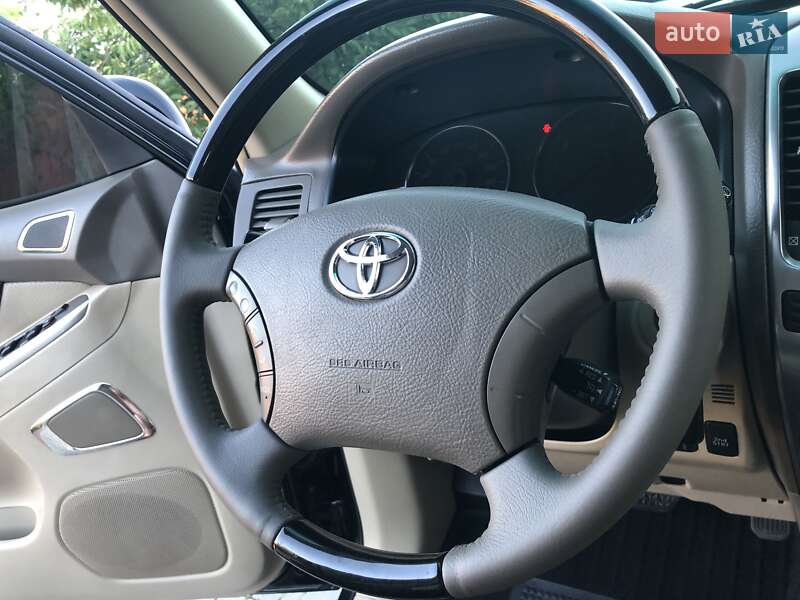 Позашляховик / Кросовер Toyota Land Cruiser Prado 2008 в Кривому Розі