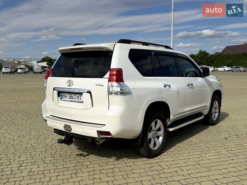 Внедорожник / Кроссовер Toyota Land Cruiser Prado 2010 в Одессе