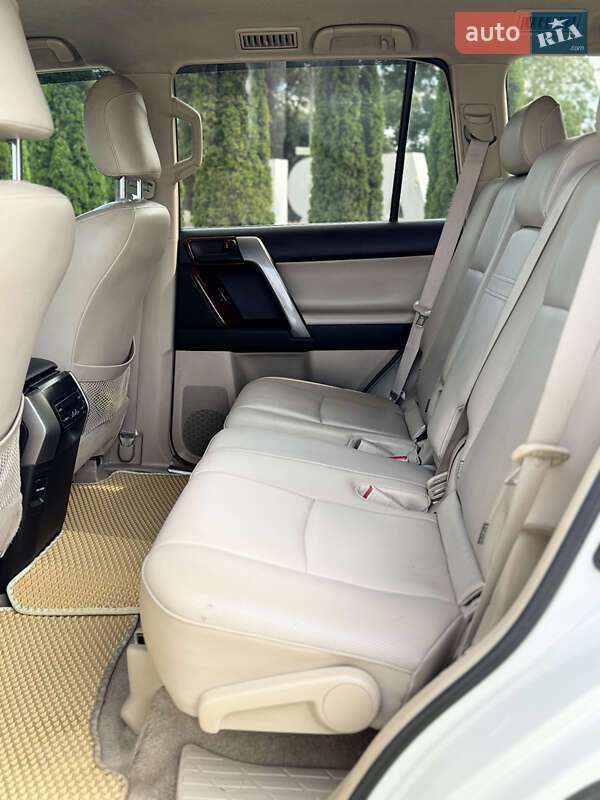 Внедорожник / Кроссовер Toyota Land Cruiser Prado 2010 в Одессе