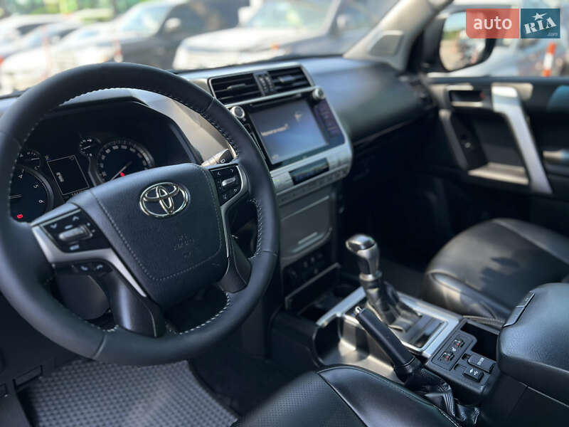 Внедорожник / Кроссовер Toyota Land Cruiser Prado 2018 в Умани