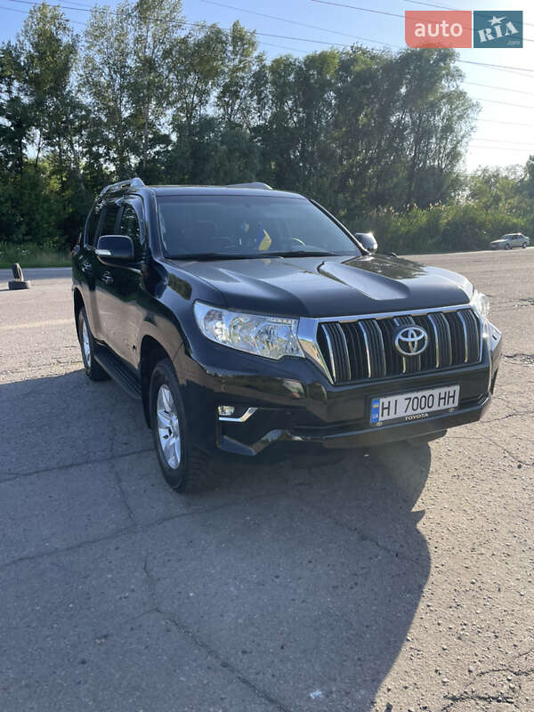Внедорожник / Кроссовер Toyota Land Cruiser Prado 2019 в Полтаве