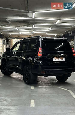 Внедорожник / Кроссовер Toyota Land Cruiser Prado 2021 в 