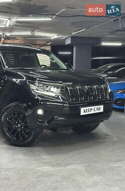 Внедорожник / Кроссовер Toyota Land Cruiser Prado 2021 в 
