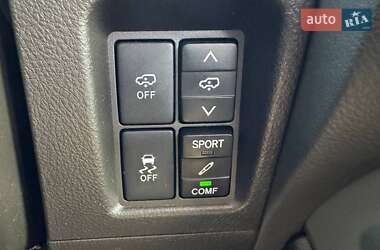 Позашляховик / Кросовер Toyota Land Cruiser Prado 2009 в 