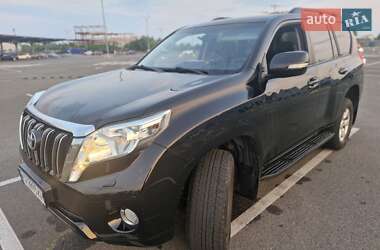 Позашляховик / Кросовер Toyota Land Cruiser Prado 2014 в 