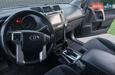 Позашляховик / Кросовер Toyota Land Cruiser Prado 2014 в 