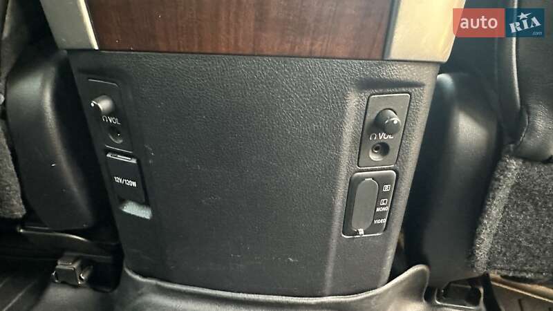 Позашляховик / Кросовер Toyota Land Cruiser Prado 2013 в Києві