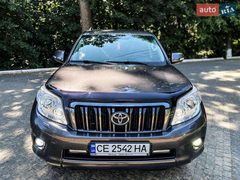 Внедорожник / Кроссовер Toyota Land Cruiser Prado 2011 в Черновцах