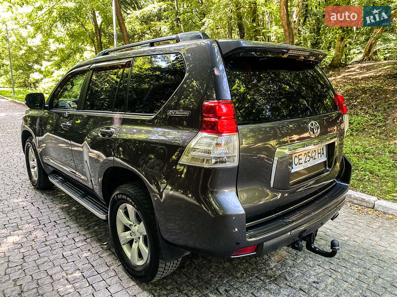 Внедорожник / Кроссовер Toyota Land Cruiser Prado 2011 в Черновцах
