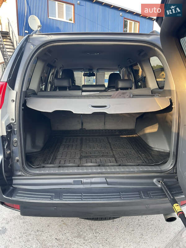 Внедорожник / Кроссовер Toyota Land Cruiser Prado 2010 в Згуровке