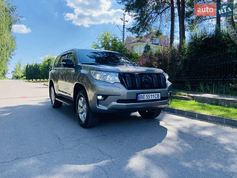 Позашляховик / Кросовер Toyota Land Cruiser Prado 2018 в Києві