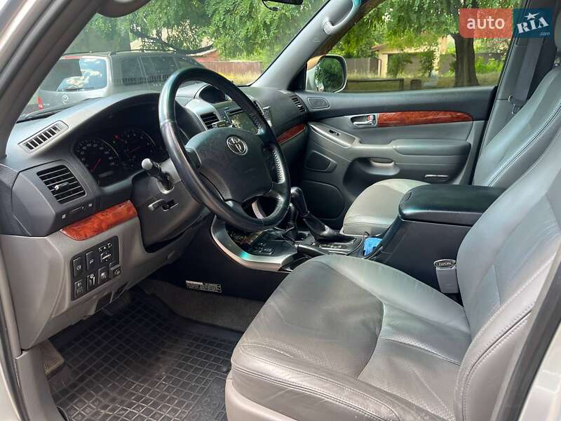 Внедорожник / Кроссовер Toyota Land Cruiser Prado 2007 в Киеве
