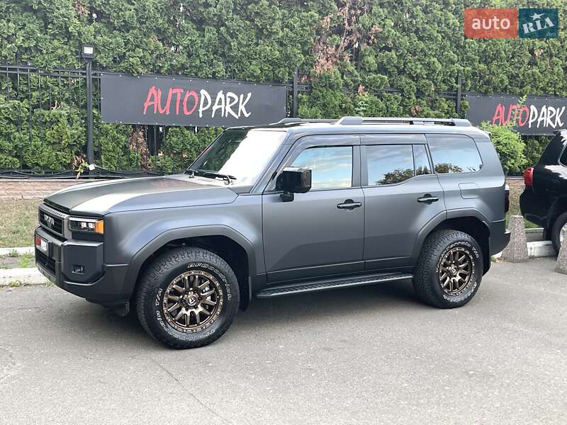 Toyota Land Cruiser Prado 2024