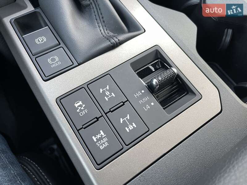 Внедорожник / Кроссовер Toyota Land Cruiser Prado 2024 в Киеве