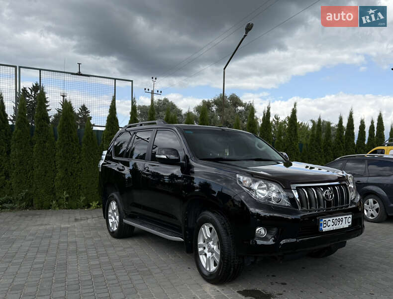 Toyota Land Cruiser Prado 2011
