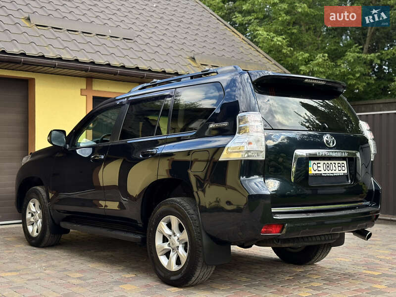 Позашляховик / Кросовер Toyota Land Cruiser Prado 2012 в Києві