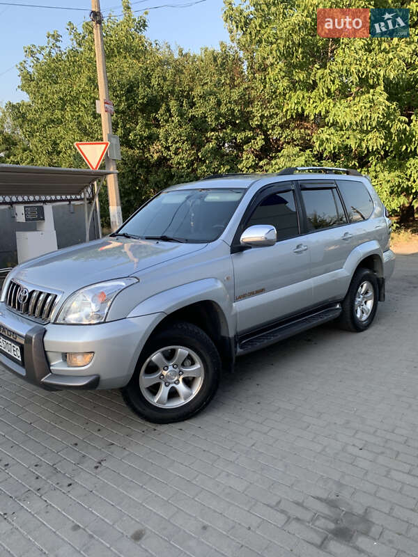 Внедорожник / Кроссовер Toyota Land Cruiser Prado 2007 в Днепре