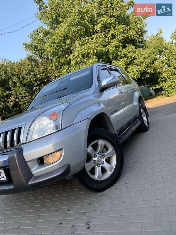 Внедорожник / Кроссовер Toyota Land Cruiser Prado 2007 в Днепре