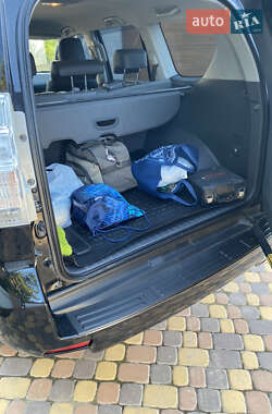 Внедорожник / Кроссовер Toyota Land Cruiser Prado 2012 в 